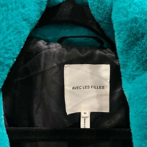 Teal faux fur coat; size Medium - Picture 3 of 4